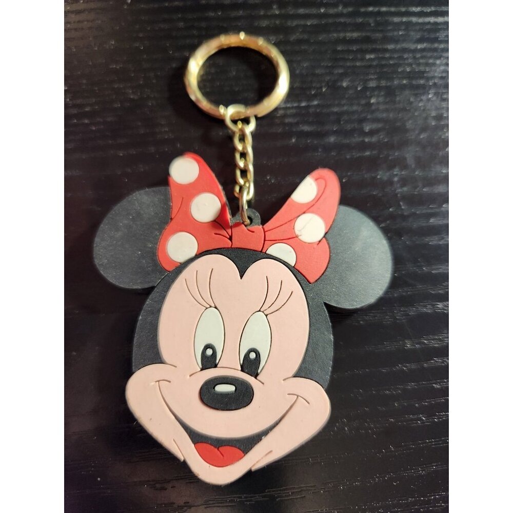 Vintage Disney Minnie Mouse‎ Keychain - Made In Taiwan Collectible Polka Dot Bow
